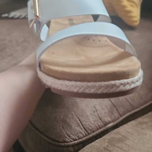 Shibever Women's White Slide Sandals - Picture 7 of 11